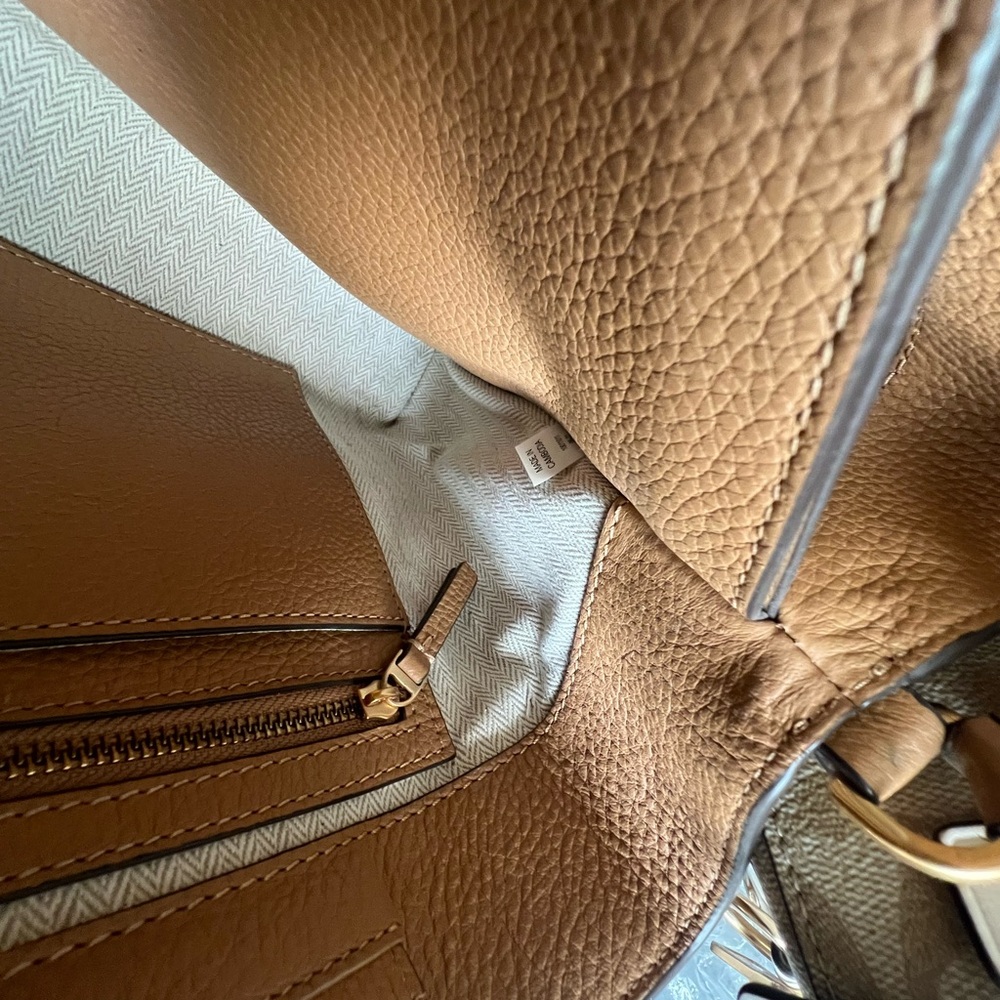 Tory Burch Britten Satchel - Picture 14 of 16
